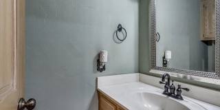 Massive 4BD/3BTH and 2 Car garage Home! Minutes from I-35 Gallery 26
