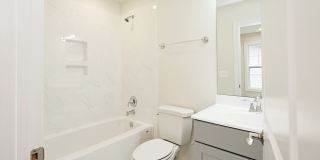 Pet-Friendly Fry's Spring Townhome Near 5th St Station Gallery 9