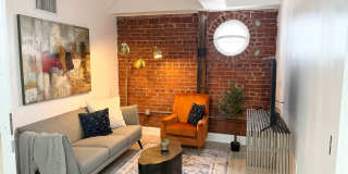Gorgeous Historical property with new interiors Gallery 45