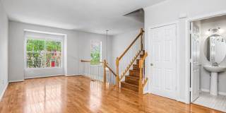 45527 GRAND CENTRAL Square Gallery 6