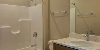 Chestnut - 2Br/2Ba Rental Home - First Floor Gallery 17