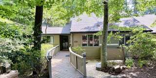 106 Montrose Drive - 1 Gallery 1