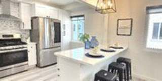 10976 1/2 National Boulevard Gallery 5