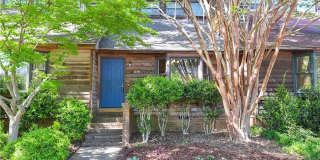 Rustic 2 Bedroom Condo in Convenient Location Gallery 5