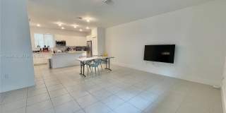 4654 NW 83rd Pkwy Gallery 2