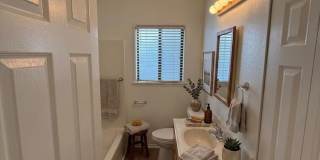 Beautiful 3 Bedroom, 2 Bathroom Granada Hills Home with Detached Garage! Gallery 30