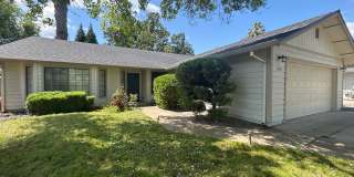 3 Bedroom Home for Rent in Anderson CA | Large Family Room, 2 Car Garage, Pet Friendly Gallery 4