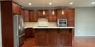 Gorgeous End Unit Garage Townhome In Brambleton for Rent! Gallery 11