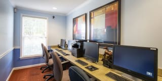 Saratoga Square Gallery 13