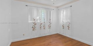 1041 NW 196th Ter Gallery 8