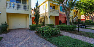 Beautiful Estero Condo Gallery 48