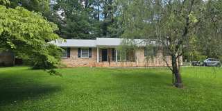 Stunning 3br/2ba Marietta Brick Ranch Gallery 1