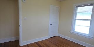 1327 Oram Street Gallery 7