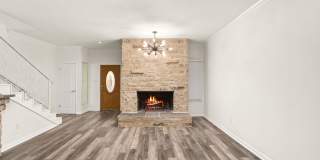 ALAMO HEIGHTS  |  TOWNHOME  |  REMODELED  |  HUGE TERRACE Gallery 12