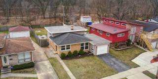 Miller Beach Living FREE Application Fee ! Gallery 1