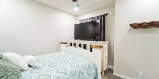 Charming 4 bedroom, 3 bathroom with lots of outdoor living space. Gallery 20