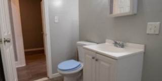 226 Fairmount Ave Gallery 21