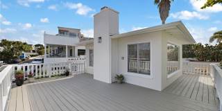 226 La Jolla Gallery 14