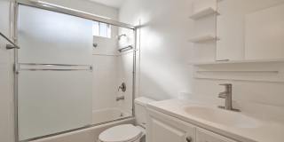 Remodeled 1 Bed/1 Bath in Manhattan Beach with City & Mountain Views — Garage + W/T Included Gallery 9