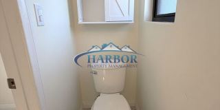 827 W. 22nd Street Gallery 18