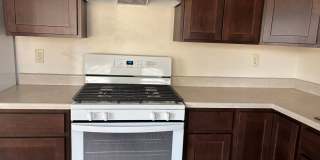 3 Bedroom 1 1/2 Bath Townhomes Gallery 1