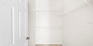 10205 COURTNEY PALMS Boulevard Gallery 14