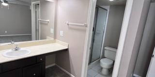 Bristol Square Apartments Gallery 73