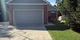 3055 W Auburn Road Gallery 1