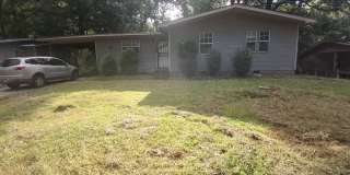 3058 Woodside Drive Gallery 1