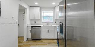 5100 SW 64th Ave Gallery 5