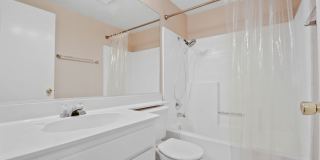 Modern 3BD 2.5BA Townhome with Vaulted Ceilings, Private Pergola Patio, and One-Car attached Garage Gallery 7