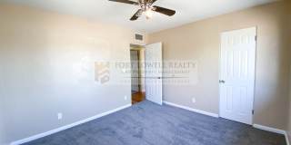 Beautiful 3 Bed, 2 Bath with Pool!! NO HOA!!! (Available on 05/01/26) Gallery 26