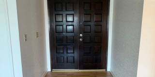 Charming 3 bedroom 2 bathroom home located in Hanford Gallery 9