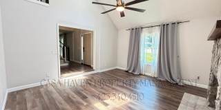 19 Andys Ln | 3 Bed / 3 Bath | 1,960 sq ft | 2-Car Garage Gallery 5
