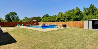 4 Bed, 2 Full Bath Home w/ In-Ground Pool in Desirable Lake Forest! Gallery 36