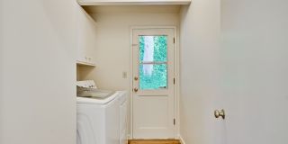 Private Saratoga Mountain Retreat Just Minutes from Downtown Private Saratoga Mountain Retreat Just Minutes from Downtown Gallery 17