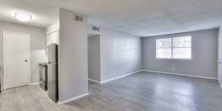 Solana at Brentwood Gallery 36