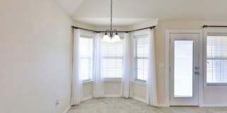3/2/2 near Golf Course! Gallery 28