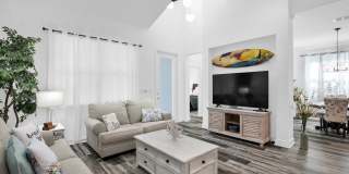 402 Parrot Lane Gallery 4