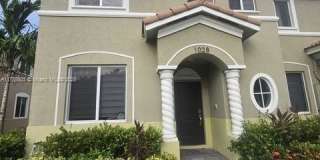 1028 Southeast 23rd Avenue Gallery 1