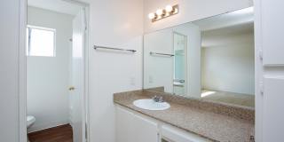 Five Coves Apartment Homes Gallery 22