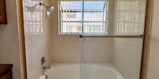 Spacious 2 Bedroom 2-1/2 Bathroom Townhome with 2-car garage in La Jolla near UCSD Gallery 18
