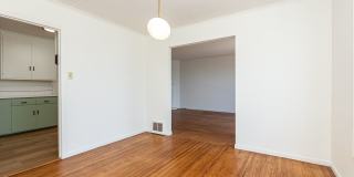 Outer Sunset: Top Floor w/ Shared Yard & Laundry on N Judah Line Gallery 11