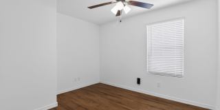 Spacious 3BR House in Buckeye Gallery 9