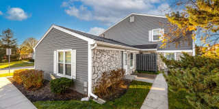 Schaumburg Ranch Two Bedroom One Bath with One Car Garage Gallery 1