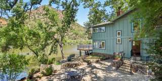 Lake Front Living Gallery 1