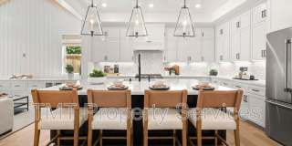 9001 Ventura Street Gallery 35