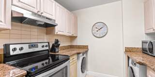 2080 Greenview Shores Boulevard Gallery 4