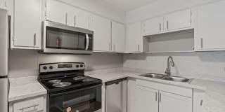 Cedarwood Apartments Gallery 13