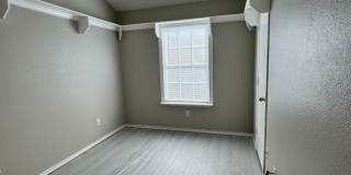 4 Bedrooms at an Amazing Price! Remodeled 4 bedroom! Move In Special! Gallery 8